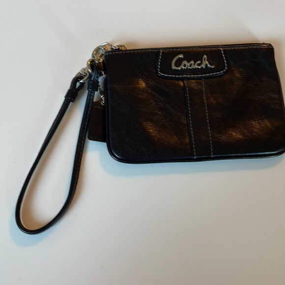 Coach wristlet - Picture 4 of 6